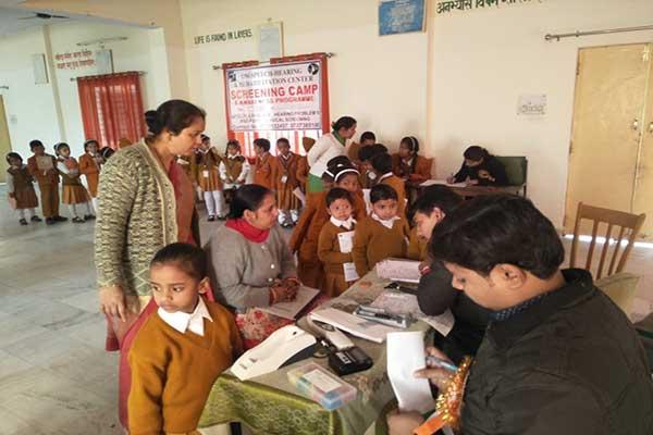 MVM School Kotdwar organized health camp for Students.